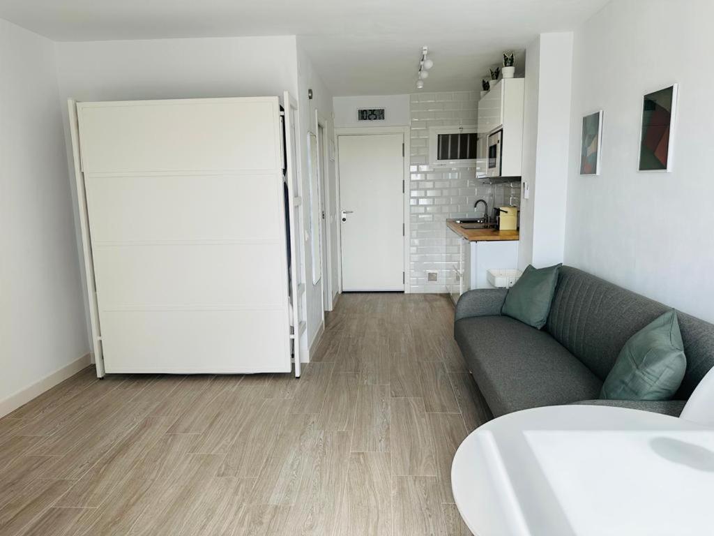Modern White Studio Benalmádena Exteriér fotografie
